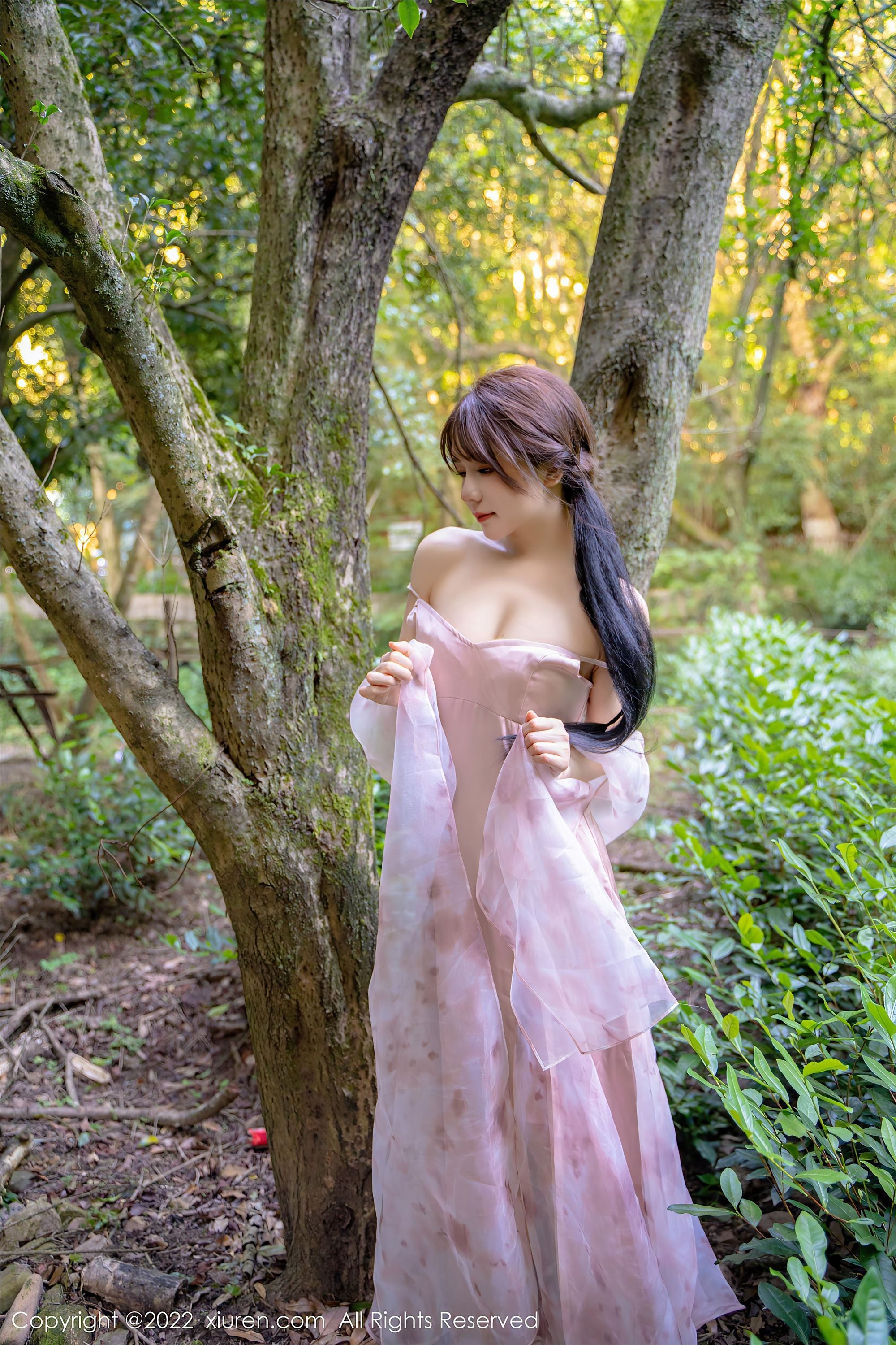 Xiuren秀人网 2022.10.11 NO.5690 婠婠么